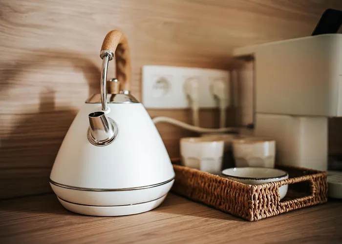 La Complice Des Rails - L'atelier Du Gardien Lodge