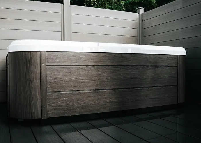 La Complice Des Rails - L'atelier Du Gardien *